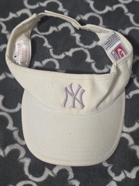 New York Yankees Cream Kids Visor with Pink Logo